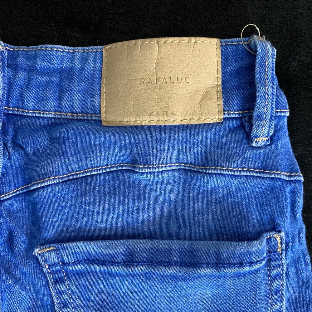 Zara Distressed jeans